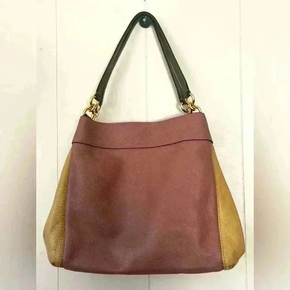 2018 Coach Lexi F31992 Spacious Shoulder Purse Pink/Lavender, Tan & Gray EUC - Picture 2 of 12